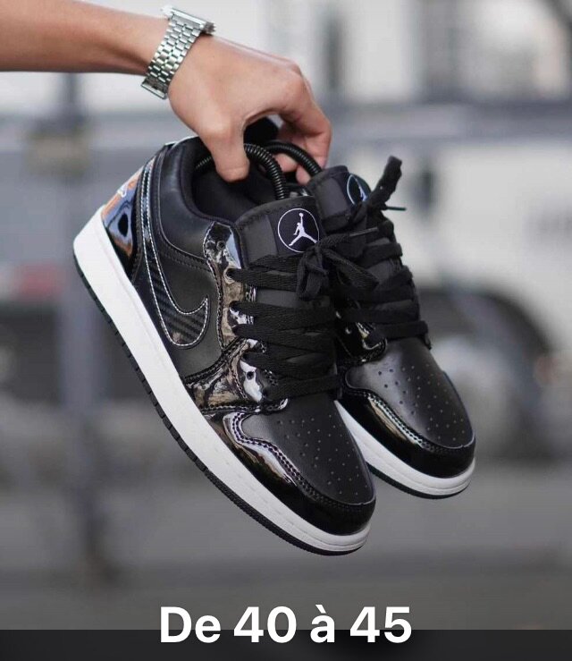 Paire de basket NIKE et JORDANE