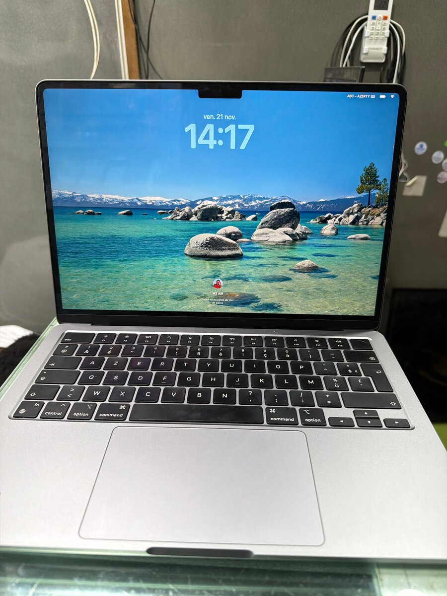 MacBook Air m2 2022