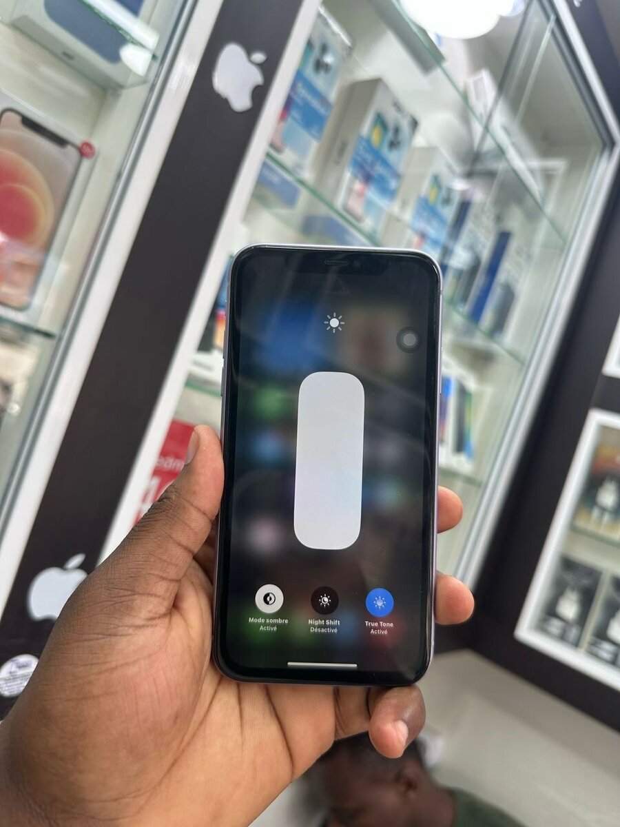 iPhone 11 simple 128Go