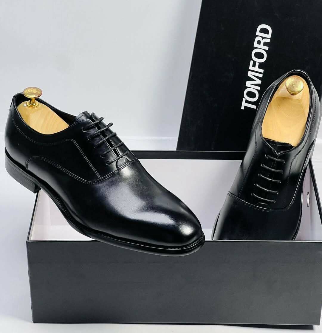 Tomford Solid leather shoes