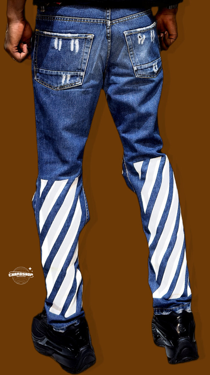 Jeans déchirés à rayures