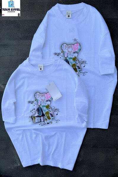 T-shirt blanc à motif ours