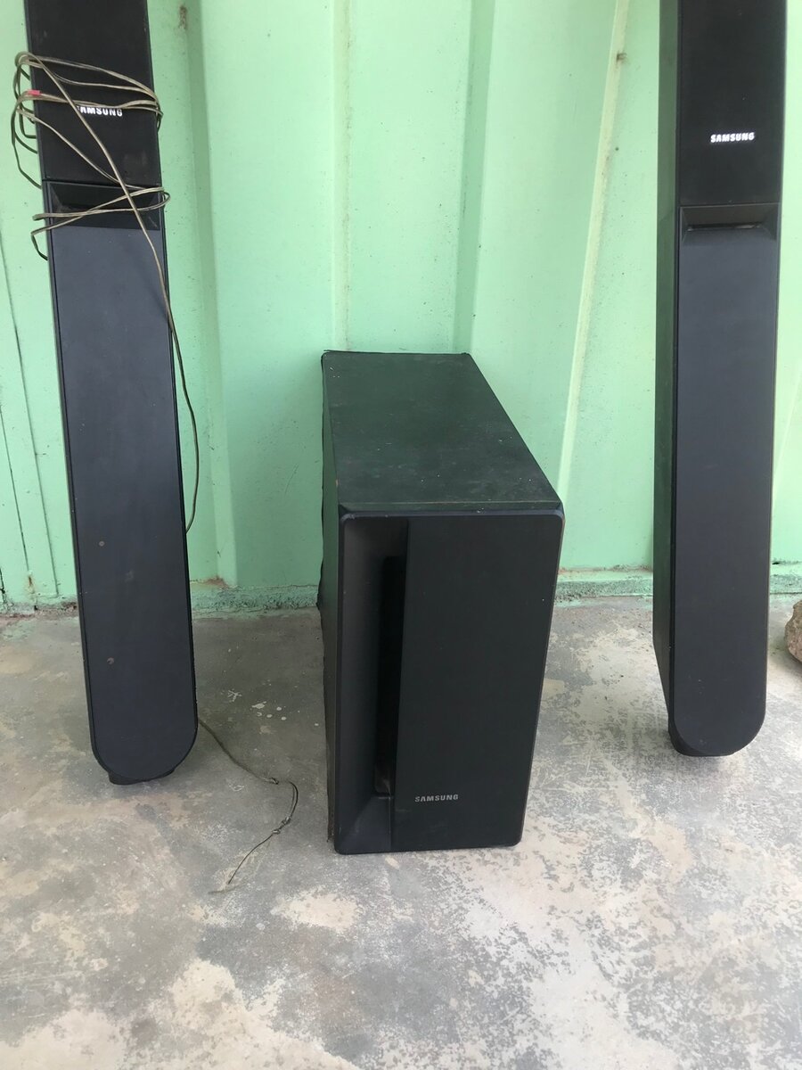 Samsung home theatre speakers
