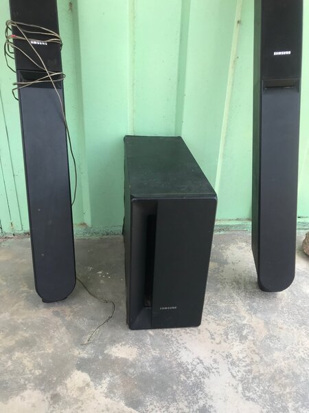 Samsung home theatre speakers