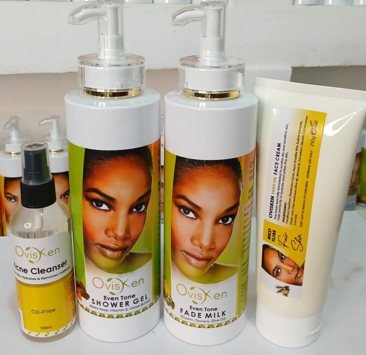 Ovisken fademilk and shower gel set