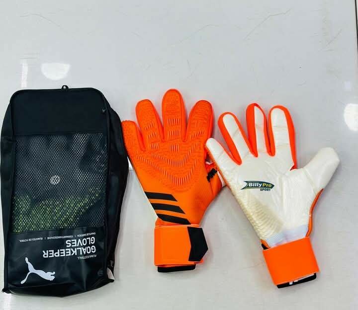 Goal keeper gloves