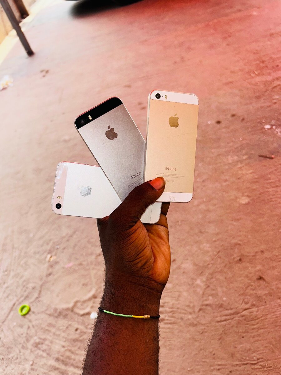 iPhone 5s 16gb Factory unlocked