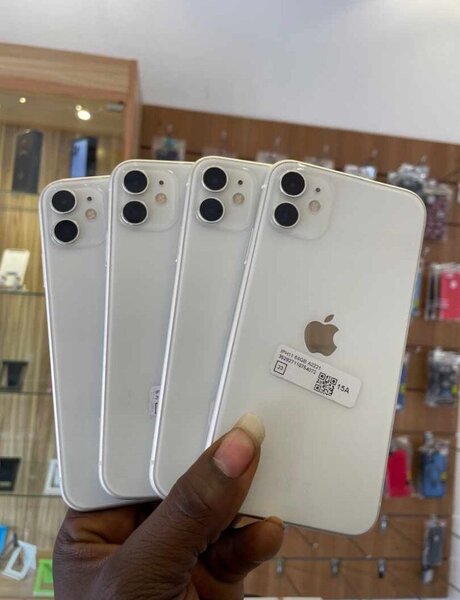 UK USED IPHONE 11