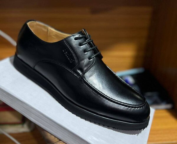 Chaussures derby en cuir élégantes