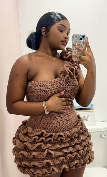 Robe en crochet marron pour femme