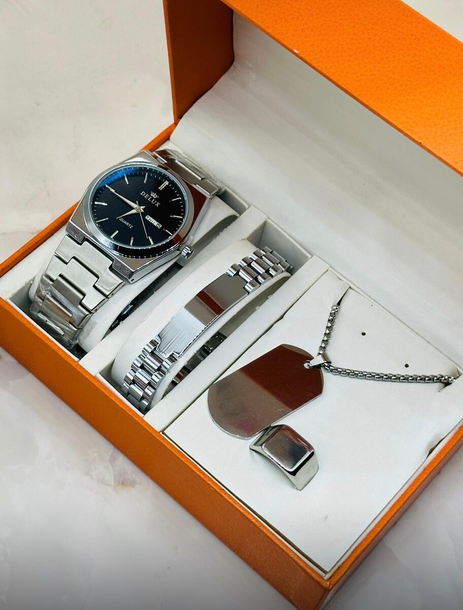 Montre avec Bracelet et Collier