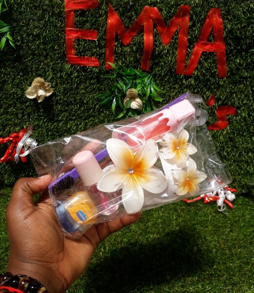 Set d'accessoires beauté floral