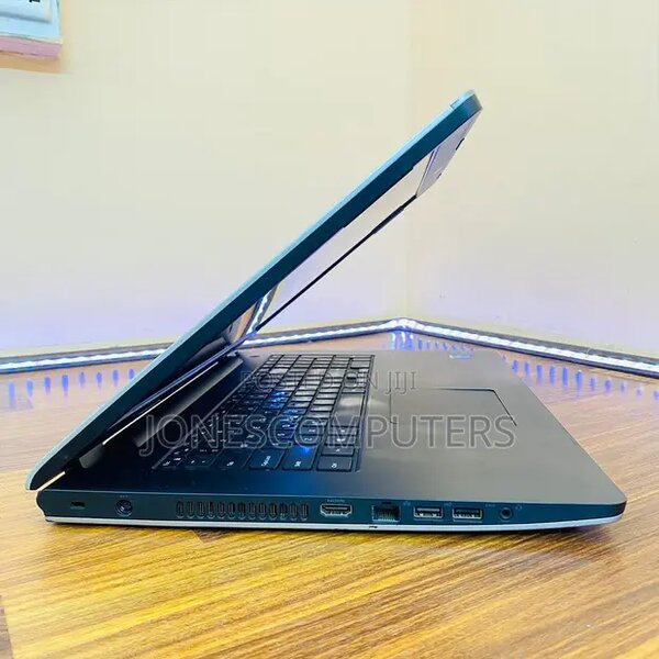 Laptop Dell Inspiron 17 5748 8GB Intel Core I7 HDD 1T