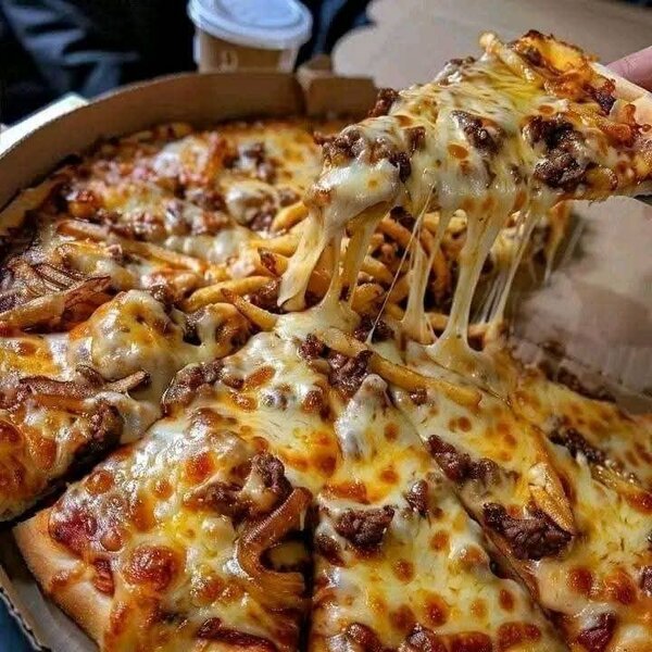 Délicieuse pizza au poulet