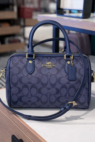 Sac Coach bleu foncé en carton