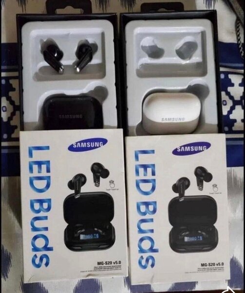 Écouteurs Samsung LED sans fil