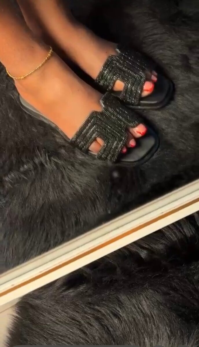 Sandales à strass élégantes