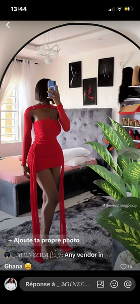 Robe moulante rouge élégante