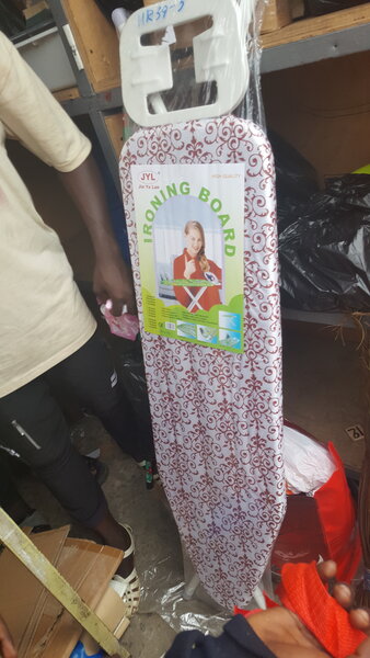 Table à repasser pliable