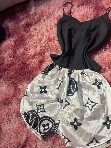 Ensemble pijammas Louis Vuitto