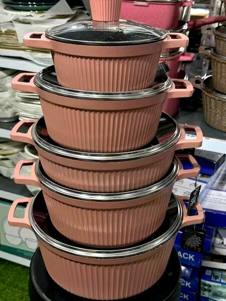 Nonstick cooking utensil