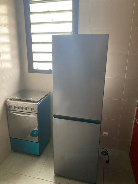 Cuisinière et réfrigérateur