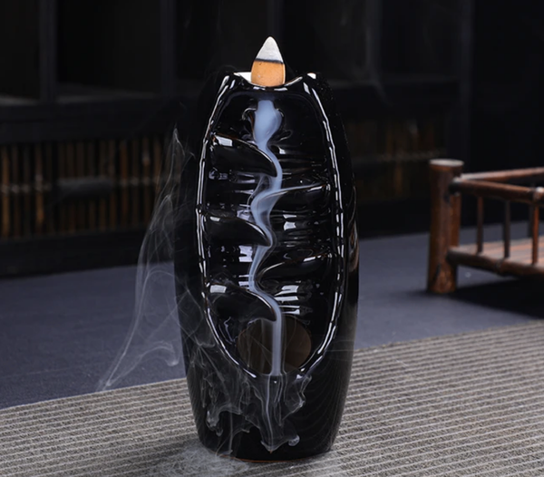 Brûleur d'encens à cascades