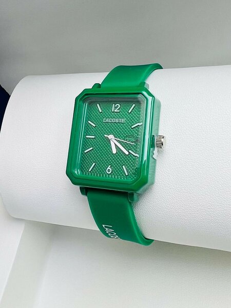 Montre Lacoste
