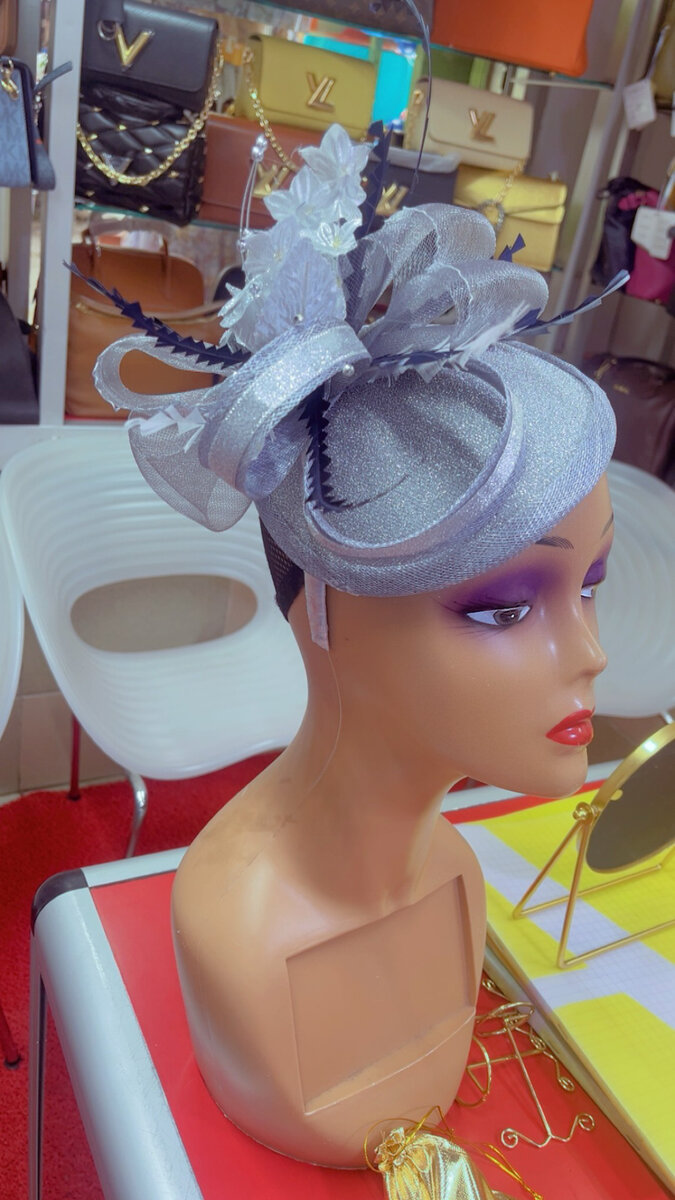 Élégant bibi voilette