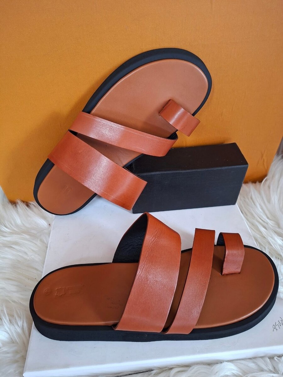 Sandales modernes en cuir