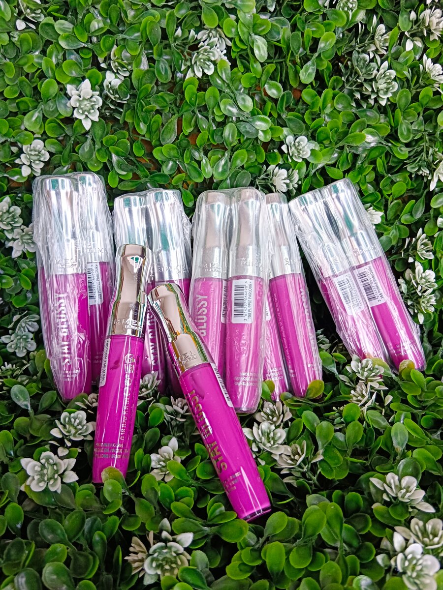 Maquillage de marque à moindres coût 