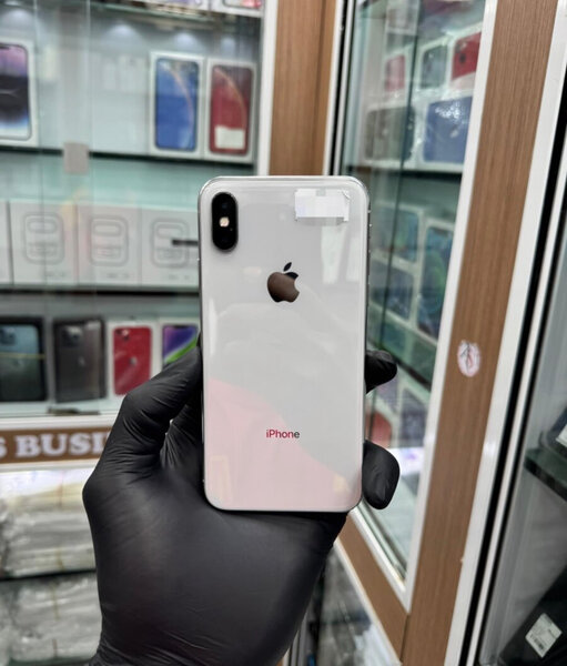 iPhone X 64Go Argent