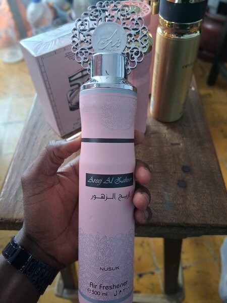 Aérosol parfumé pour femme