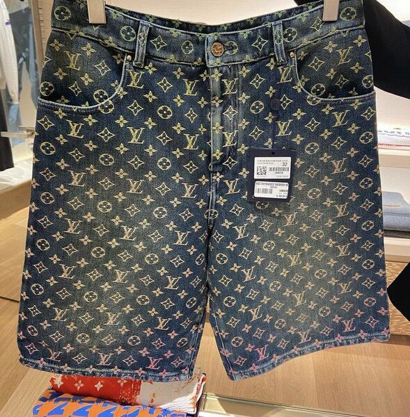 Short en jeans Louis Vuitton pour femme