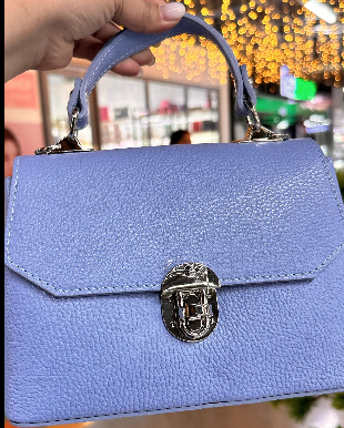 Модель выполнена с любовью ❤️из натуральной кожи Цвет настроения синий 💙 