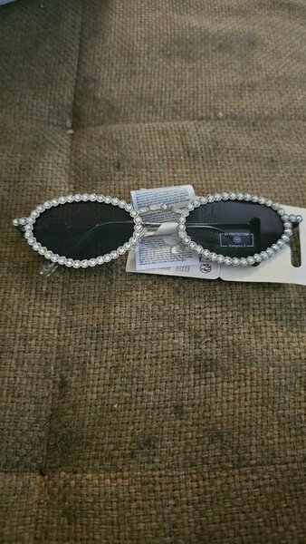 Lunettes de soleil élégantes strass