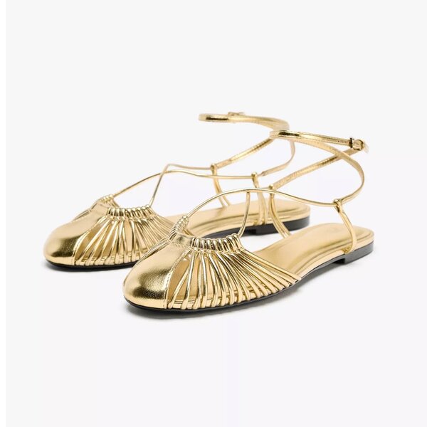 Sandales dorées élégantes