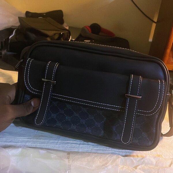 Sac bandoulière en cuir élégant