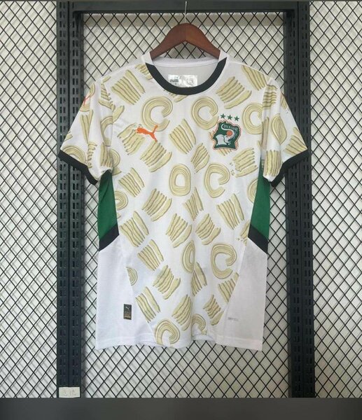 Maillot de côté d ivoire