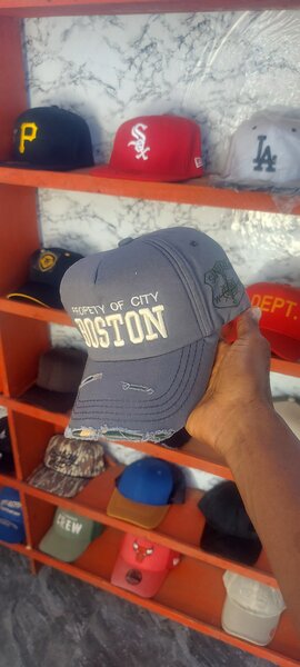 Casquettes de mode neuves