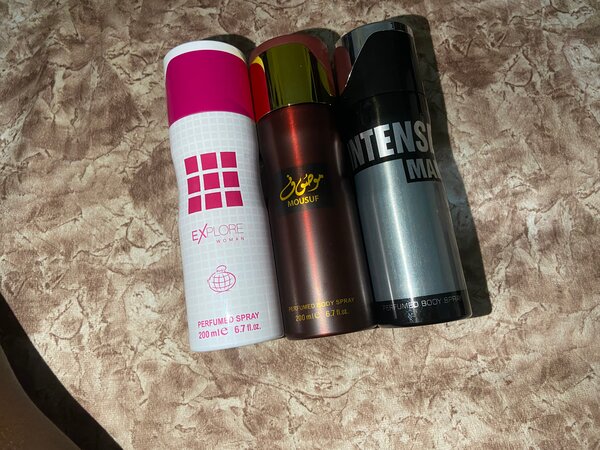 Parfums corporels variés