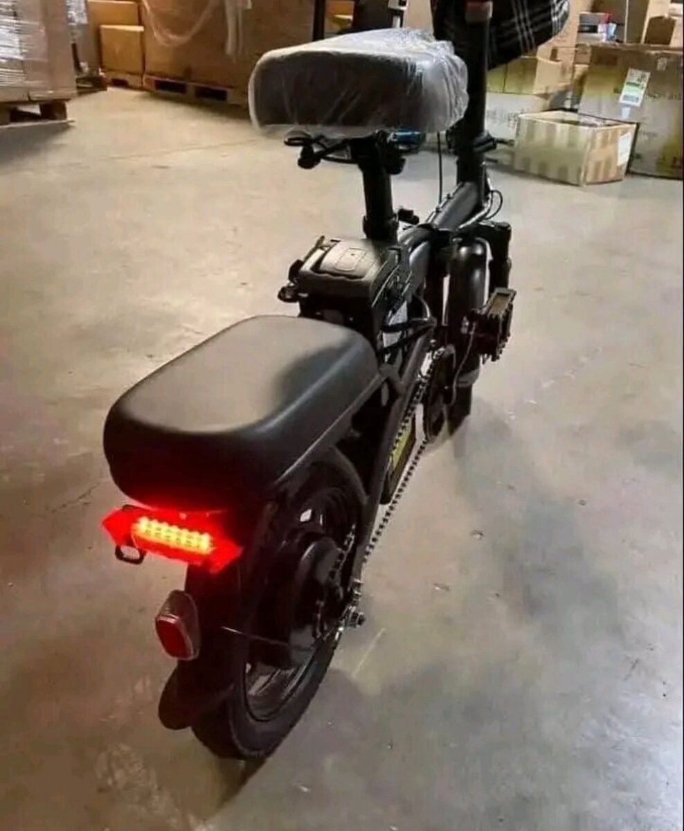 Vélo électrique pliant innovant