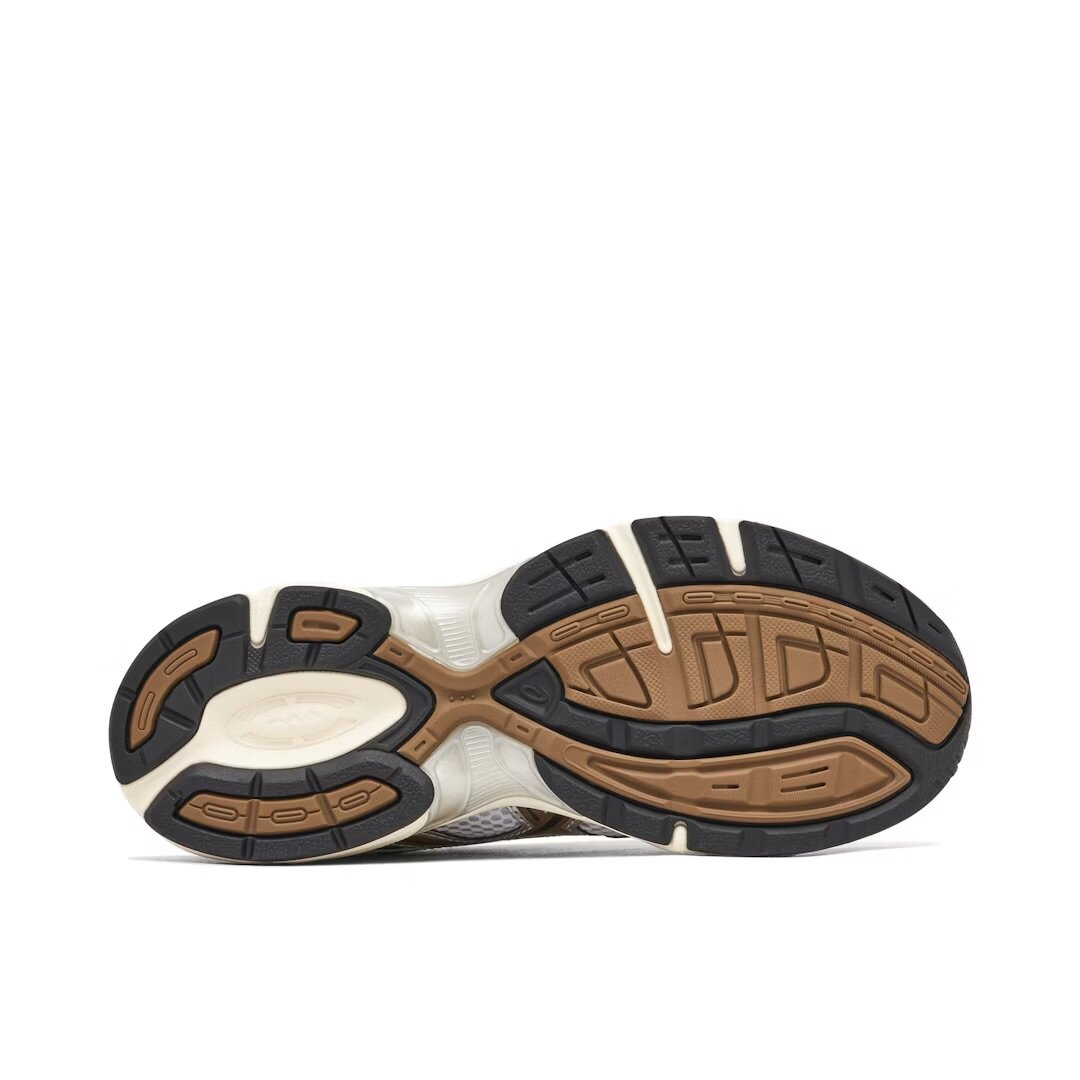 ASICS 1130 CLAY CANYON