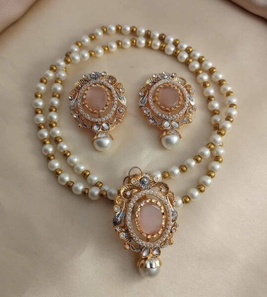 Ladies wedding set Necklace and earrings