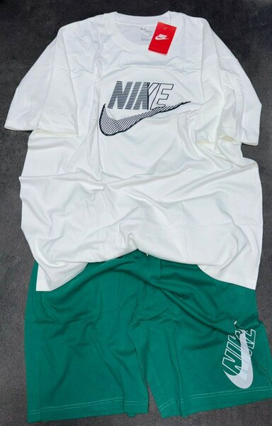 Ensemble Nike T-shirt et Short