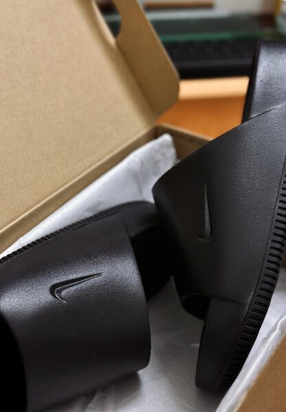 Sandales noires confortables