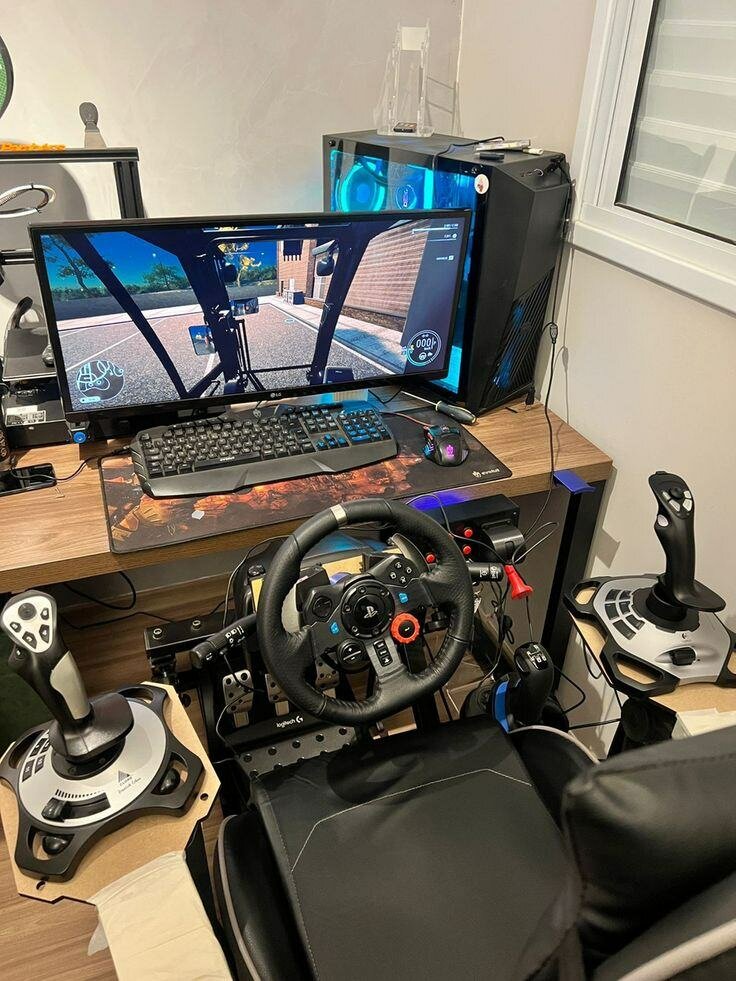 Volant de course avec pédales