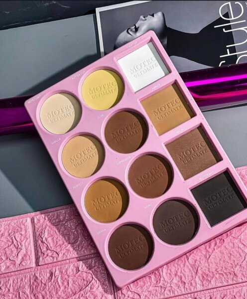 Palette de contouring MOTTEC ULTIMATE 10 tons