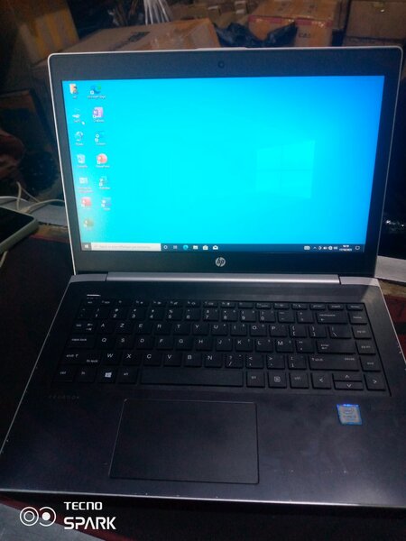 Ordinateur portable HP moderne