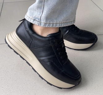 кроссовки  кожанные